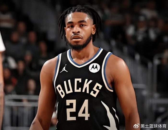 富尔茨签约猛龙难立足，托马斯被裁引热议