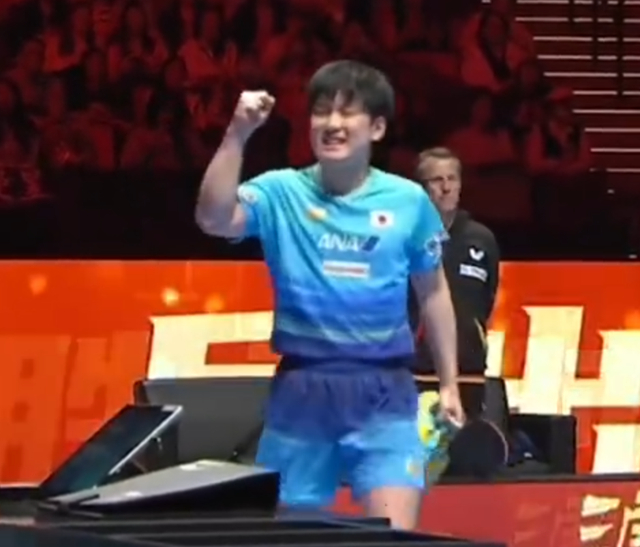 张本智和逆转邱党晋级八强，澳门世界杯七局大