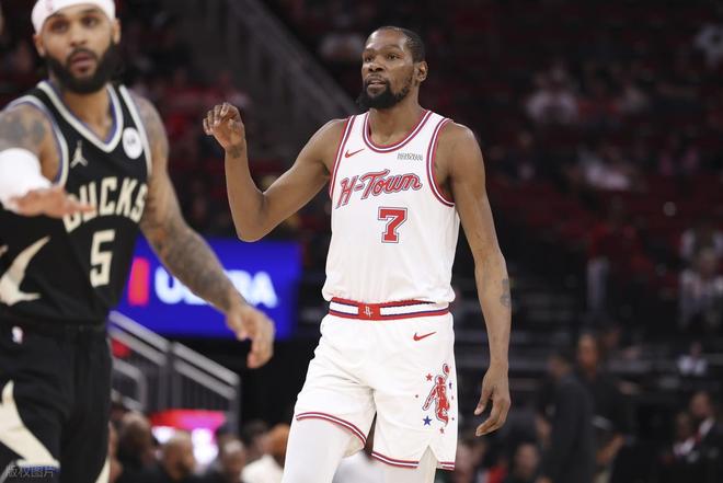 火箭双杀雄鹿锁定西部前六 申京谢泼德联手轰出