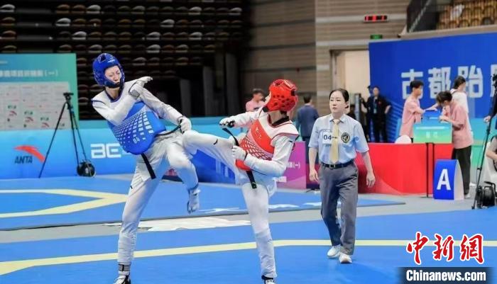 第十五届全运会跆拳道资格赛：黑龙江队两名选