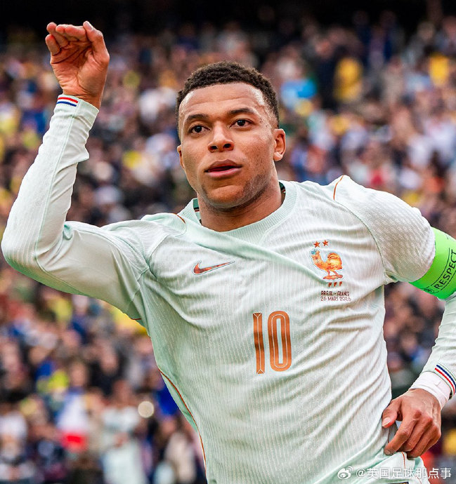 耐克新款国家队球衣肩点凸起引争议